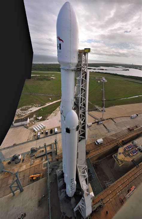 Spacex Targets Saturday For Falcon Heavy Launch Today